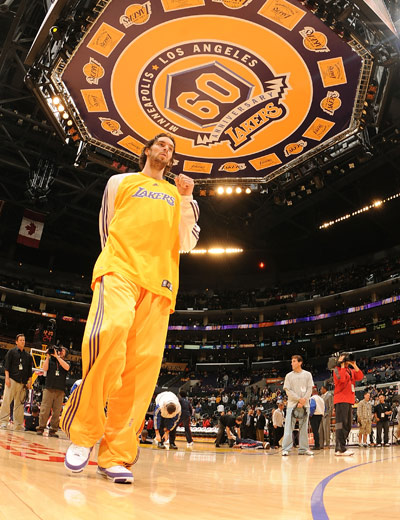 的拼搏与坚 的拼搏与坚