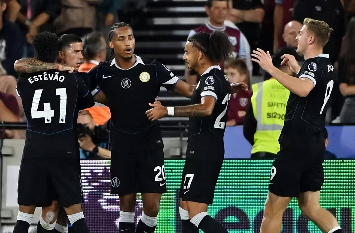 亚在门前的 亚在门前的